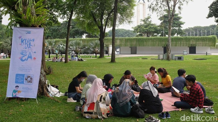 Tips Healing Puas Tanpa Harus Ambil Cuti Kerja, 1. Manfaatkan Akhir Pekan dengan Maksimal, 2. Destinasi Mudah Dijangkau dengan Transportasi Umum, 3. Cari Tempat yang Dekat tapi Beda Suasana, 4. Self-Care di Rumah, 5. Nikmati Microadventure, 6. Pijat atau Refleksi, 7. Jalan Kaki atau Jogging