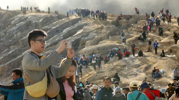 Baru Mau Mendaki? Ini 7 Gunung yang Pas buat Pemula, 1. Gunung Gede-Pangrango, 2. Gunung Andong, 3. Gunung Ijen, 4. Gunung Batur, 5. Gunung Prau, 6. Gunung Pakuwaja, 7. Gunung Nglanggeran