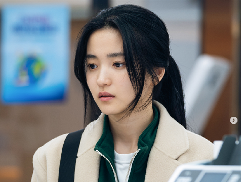 4 Drama Korea Terbaik Kim Tae Ri, Aktris Pemenang Baeksang, 1. Mr Sunshine, 2. Twenty Five Twenty One, 3. Revenant, 4. Jeongnyeon : The Star is Born