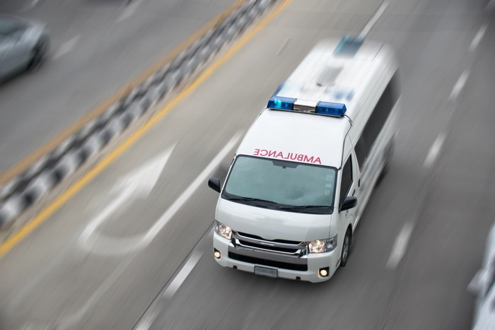 Array,Banyak yang Buntuti Ambulans, Awas Bikin Tabrakan Beruntun!
