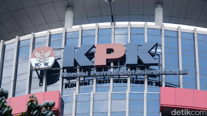 Array,Isi Garasi Kakanwil Imigrasi Jabar yang Terjaring OTT KPK