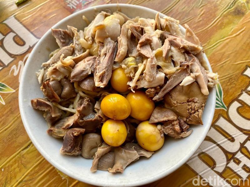 7 Mie Ayam Populer dan Legendaris di Jakarta yang Enaknya Juara, 1. Bakmi Boy, 2. Mie Ayam Jamur Masno, 3. Mie Ayam Gondangdia, 4. Bakmi Asui, 5. Mie Ayam Bangka Asan, 6. Mie Ayam Bakso Yunus, 7. Bakmi Doraemon
