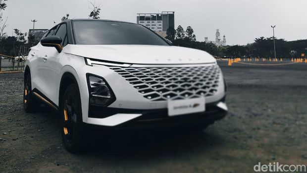 Array,Chery Suntik Mati Omoda 5 GT AWD di Indonesia