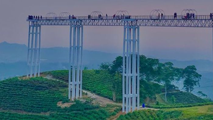 Kemuning Sky Hills, Tempat Wisata Seru dan Indah di Karanganyar, Daya Tarik Kemuning Sky Hills, Harga Tiket Masuk Kemuning Sky Hills, Jam Operasional Kemuning Sky Hills, Fasilitas di Kemuning Sky Hills, Lokasi dan Rute Menuju Kemuning Sky Hills
