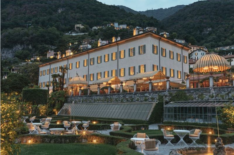 10 Hotel Terbaik Dunia 2025 Ada Resor Mewah di NTT, Indonesia, 1. Hotel Capella Bangkok, Thailand, 2. Hotel Passalacqua, Italia, 3. Hotel Rosewood Hong Kong, Hong Kong, 4. Hotel Cheval Blanc, Paris, 5. The Upper House, Hong Kong, 6. Raffles Singapore, Singapura, 7. Aman Tokyo, Jepang, 8. Soneva Fushi, Maladewa, 9. Atlantis The Royal, Dubai, 10. Nihi Sumba, Indonesia