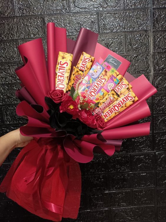 12 Contoh Buket Snack Simpel dan Murah, Tapi Beri Kesan Mewah, 1. Buket Snack Serba Pink, 2. Buket Snack Aneka Coklat, 3. Buket Snack Wafer Roll Coklat, 4. Buket Snack Pink Hitam, 5. Buket Snack Lilac dan Biru Muda, 6. Buket Snack Serba Ungu, 7. Buket Snack Jumbo, 8. Buket Snack Sederhana, 9. Buket Snack Biru Hitam, 10. Buket Snack Murah Meriah, 11. Buket Snack Serba Hijau, 12. Buket Snack Ungu Hitam