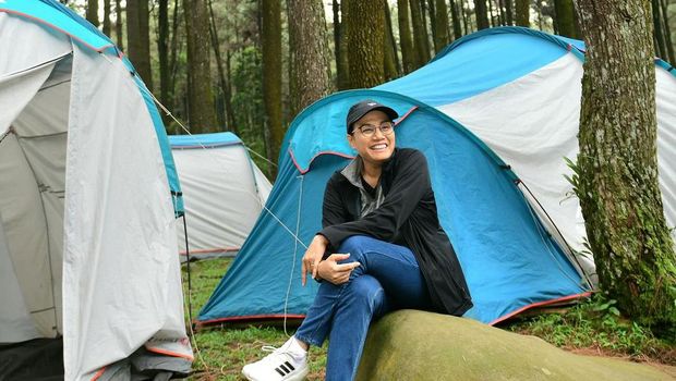 12 Camping Ground Terbaik 2025 di Bogor untuk Liburan Bareng Teman dan Keluarga, 1. Bumi Kepanduan Sentul, Bogor, 2. Agrowisata Gunung Mas, 3. Highland Camp Curug Panjang, 4. Camp Hulu Cai, 5. Gunung Pancar, Bogor, 6. Camp Gayatri Mountain Adventure, 7. Suaka Elang Loji, 8. Eagle Hill Outbound, 9. Lembah Salak Camping Ground, 10. Curug Cipamingkis, 11. Bukit Cirampak Camping Ground, 12. Kawah Ratu