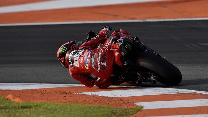 Array,Jadwal MotoGP Valencia 2025 Nanti Malam