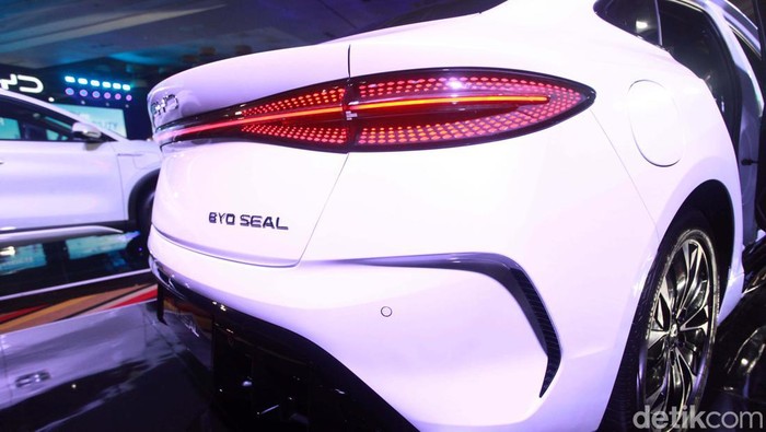 Array,Barunya Tembus Rp 750 Juta, Segini Harga Pasaran BYD Seal Bekas