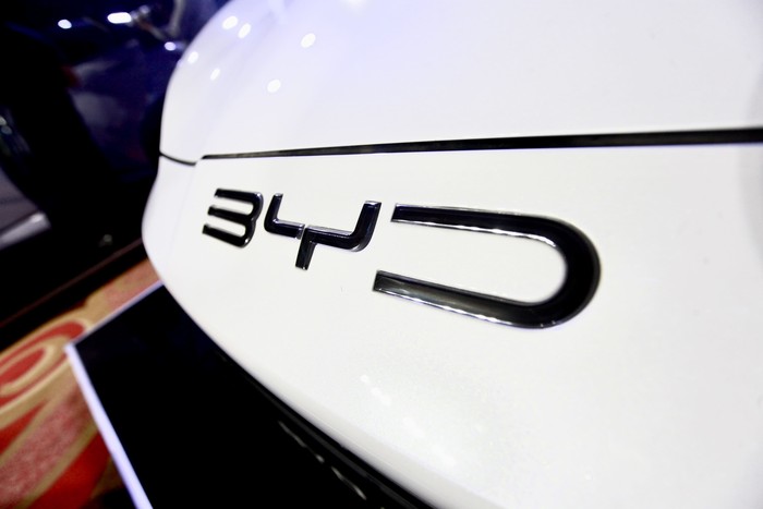 Array,BYD Rilis Merek Mobil Khusus Taksi Online