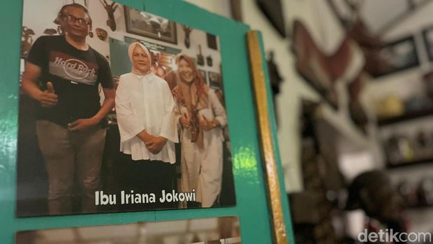 Array,Wedangan Pendhopo Padukan Nasi Kucing, Jangan Ndeso, dan Benda Antik