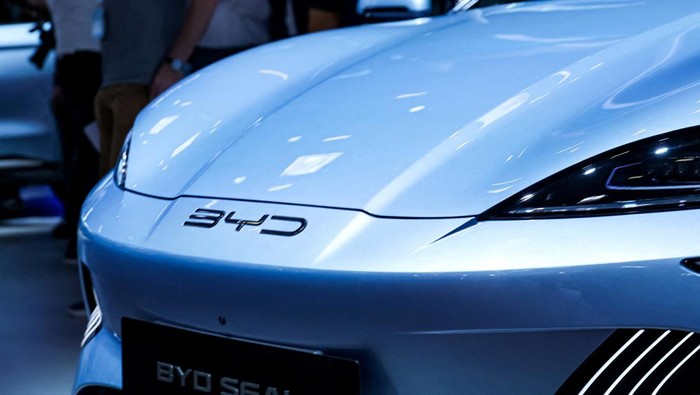Array,Mobil PHEV Melejit di RI Gara-gara Merek China, BYD Kok Nggak Ikutan?