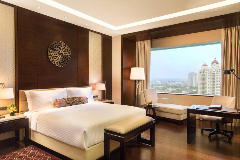 Daftar Hotel Tarif Rp 3 Jutaan per Malam, Dapat Fasilitas Apa Saja?, 1. Hotel Indonesia Kempinski, 2. Mandarin Oriental Jakarta, 3. Grand Hyatt Jakarta, 4. Fairmont Jakarta, 5. The St. Regis Jakarta, 6. The Langham Jakarta, 7. JW Marriott Hotel Jakarta, 8. The Westin Jakarta, 9. Sheraton Grand Jakarta Gandaria City Hotel, 10. The Ritz-Carlton Jakarta, Mega Kuningan