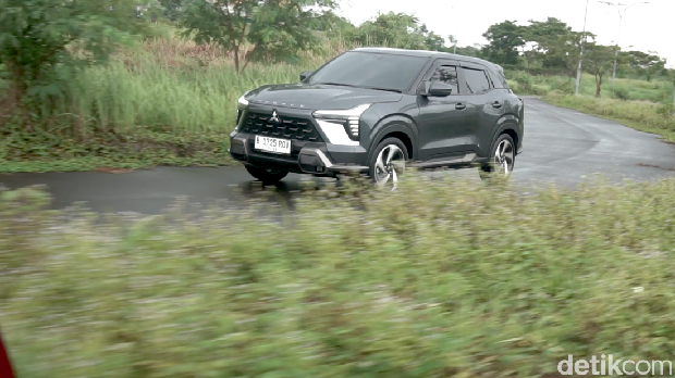 Array,Mitsubishi XForce Punya Drive Mode Wet, Kapan Dipakai?