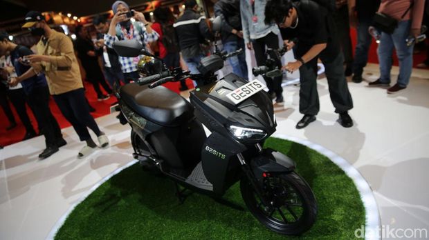 Array,Gesits Bantah Isu Setop Jual Motor Listrik di Indonesia