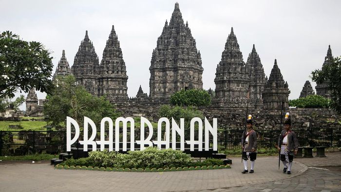 Candi Prambanan Terletak di Mana? Ini Lokasi, Harga Tiket, dan Jam Bukanya, Candi Prambanan Terletak di Mana?, Ada Apa Saja di Candi Prambanan?, Harga Tiket Masuk Candi Prambanan, Jam Buka Candi Prambanan