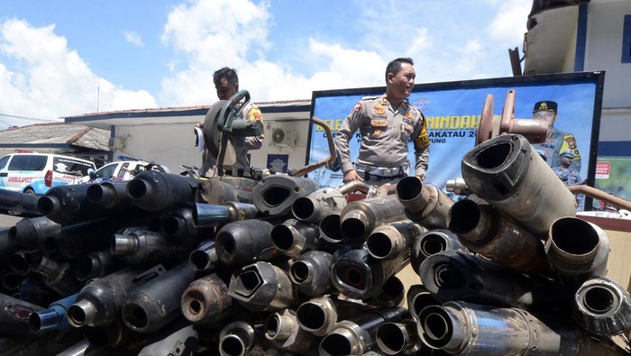 Array,Knalpot Brong Bikin Resah, Bengkel Diminta Tak Jual-Layani Pemasangan