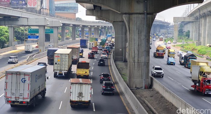 Array,Berlaku Pekan Ini, Catat Jadwal Pembatasan Kendaraan saat Mudik Lebaran