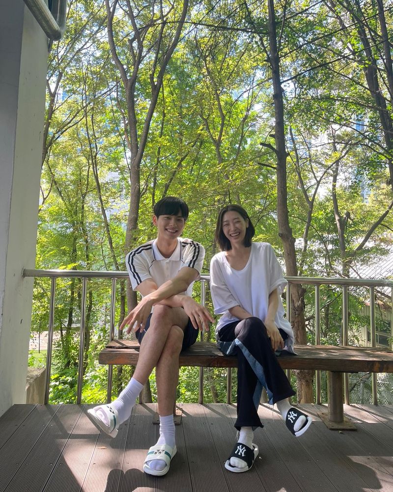 Array,Lee Chae Min & Ryu Da In Terungkap Pacaran Usai Viral Video Berkencan