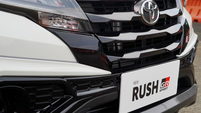 Daftar Harga Toyota Rush Terbaru, Pajak Toyota Rush 1.5 G M/T, Pajak Toyota Rush 1.5 G A/T, Pajak Toyota Rush 1.5 S M/T, Pajak Toyota Rush 1.5 S A/T
