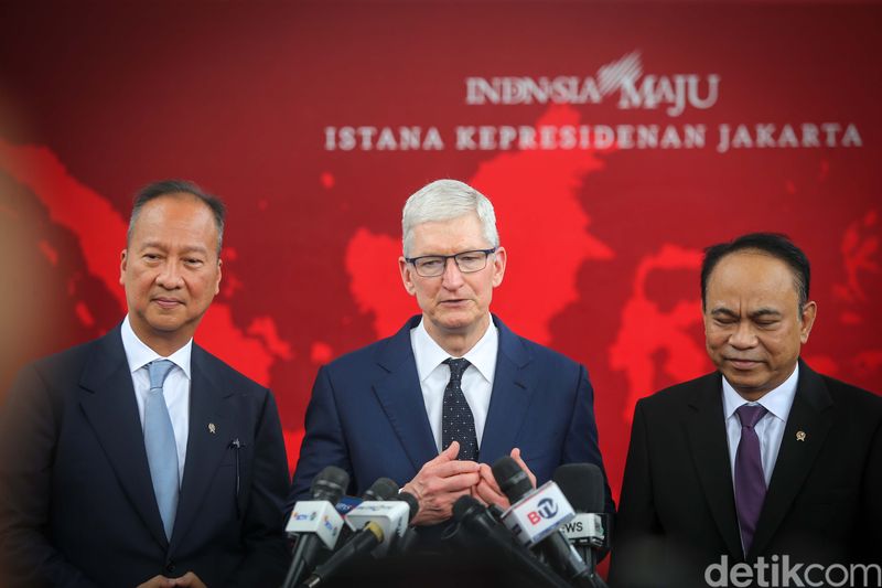 Array,Belajar Hidup Sederhana dari Tim Cook, Gaji Rp 48 M Tapi Beli Underwear Diskon