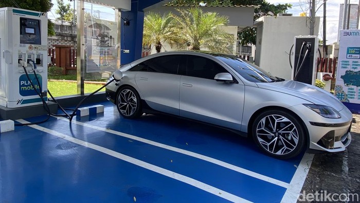 Array,Pajak Mobil-motor Listrik Tak Gratis Lagi, tapi Ada Insentif Jadi Lebih Murah