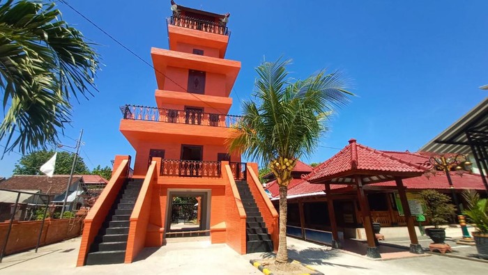 Array,Masjid Kuno Ini Saksi Penyebaran Agama Islam di Madiun