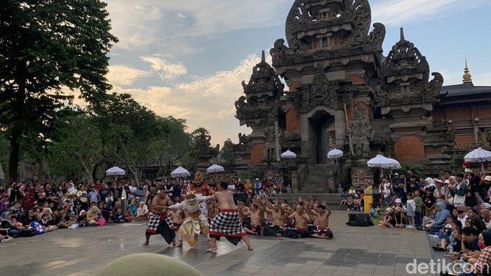 Array,Menyaksikan Tari Kecak di Jakarta? Bisa di Mana dan Kapan?