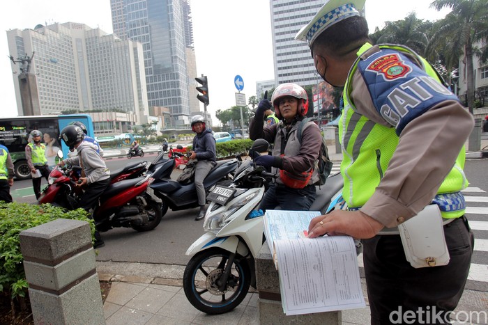 Array,Siapin Surat-surat Lengkap! Polisi Gelar Operasi Zebra Mulai Hari Ini