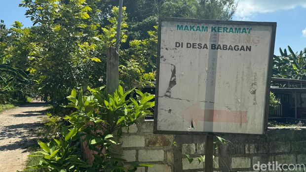 Array,Penampakan Makam Han Siong Kong di Lasem yang Bikin Marga Han Dikutuk