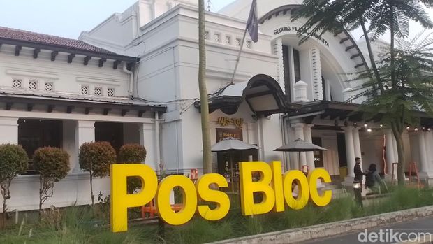 One Day Trip di Pasar Baru: Menyantap Ragusa Ice Cream hingga Bakmi Gang Kelinci, 1. Memulai Hari dengan Es Krim Legendaris Ragusa, 2. Menyusuri Kemegahan Masjid Istiqlal, 3. Menikmati Seni dan Kreativitas di Pos Bloc, 4. Berburu Barang Unik di Pasar Baru, 5. Menutup Hari dengan Bakmi Gang Kelinci