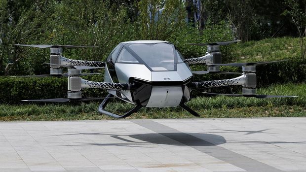 Array,Kapan Mobil Terbang Wara-wiri di Langit Indonesia?