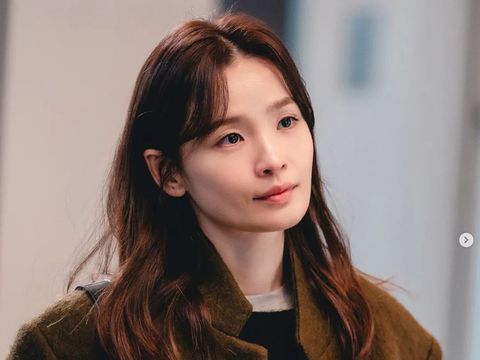 Array,8 Fakta Jeon Mi Do, Dokter di Hospital Playlist, Jadi Wartawan di Connection