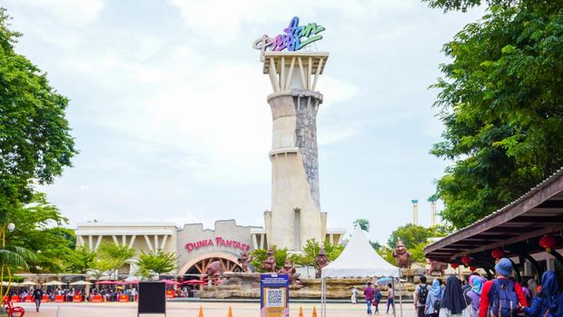 Rekomendasi Tempat Wisata di Jakarta untuk yang Nggak Mudik Lebaran 2025, 1. Ancol, 2. Taman Mini Indonesia Indah (TMII), 3. Taman Margasatwa Ragunan (Ragunan Zoo), 4. Kota Tua Jakarta, 5. Dunia Fantasi (Dufan)