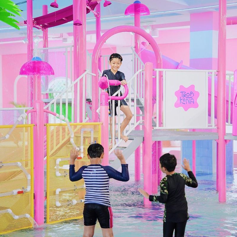 Array,Tropikana Waterpark Cibinong: Wahana, Harga Tiket, serta Jam Buka