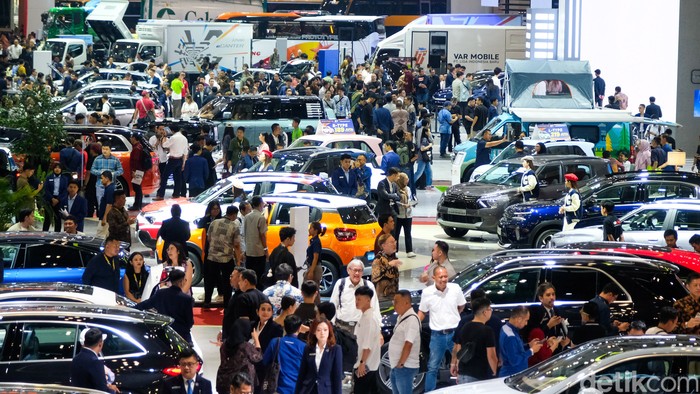 Array,Merek China Ada Banyak, tapi Belum Bisa Dongkrak Penjualan Mobil di Indonesia