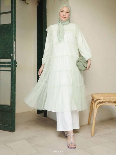 Array,Baju Warna Sage Cocok dengan Jilbab Warna Apa? Pastel hingga Earth Tone