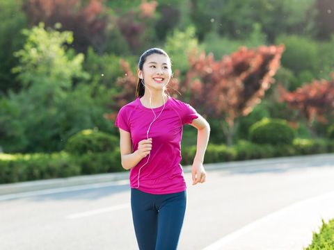Self-Care Day di Long Weekend: 10 Rutinitas yang Bikin Mager Jadi Produktif, 2. Yoga dan Peregangan Ringan, 3. Perawatan Diri, 5. Jalan Santai, 6. Latih Kaki di Pagi Hari, 7. Movie Marathon, 9. Bereskan Sudut Rumah yang Paling Berantakan, 10. Belajar Hal Baru