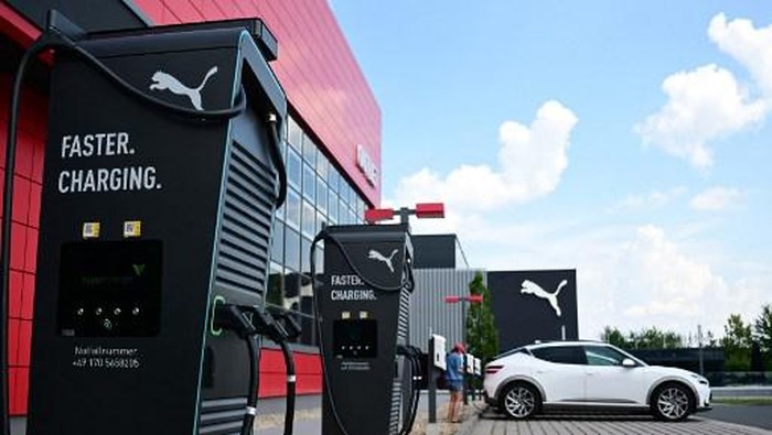 Array,Naik Mobil Listrik Bikin Pusing dan Mual? Ini Penjelasannya