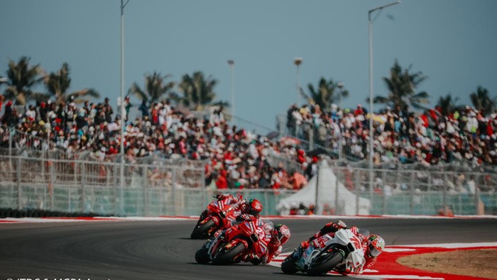Tiket MotoGP Mandalika Masih Ada, 2 Kategori Ini Sold Out!, Harga Tiket MotoGP Mandalika Setelah Diskon, Jumat (3/10), Sabtu (4/10), Minggu (5/10)
