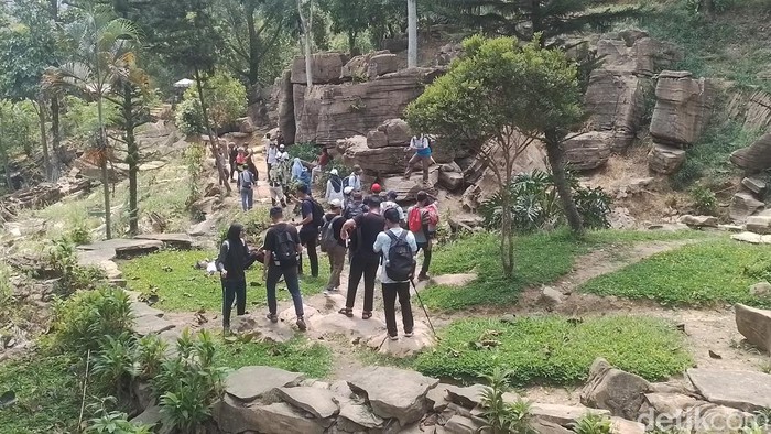 Array,Taman Wisata Alam Gunung Pancar, Akses Sempit dengan Beragam Destinasi