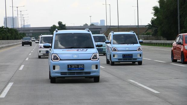 Cari Mobil Baru di Bawah Rp 200 Juta? Ini Daftarnya, 1. Daihatsu Ayla, 2. Daihatsu Sigra, 3. Toyota Agya, 4. Toyota Calya, 5. Honda Brio Satya, 6. BYD Atto 1, 7. Wuling Air ev, 8. Seres E1