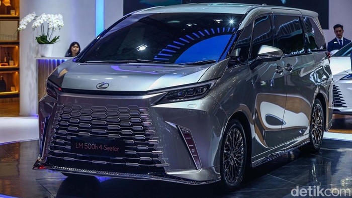 Array,Penjualan Mobil di RI Turun, Merek Mewah Ini Anjlok sampai 30 Persen!