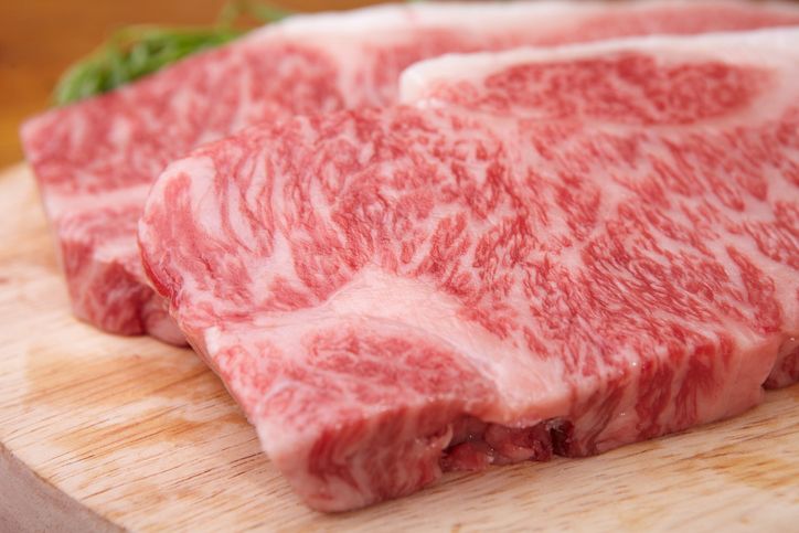 5 Tips Konsumsi Daging Kurban saat Idul Adha Agar Tetap Aman dan Sehat, 1. Atur Porsi Daging Sesuai Telapak Tangan, 2. Pilih Cara Pengolahan yang Lebih Sehat, 3. Hindari Konsumsi Berlebihan, 4. Pilih Potongan Daging yang Lebih Rendah Lemak, 5. Imbangi dengan Sayur dan Sumber Protein Nabati