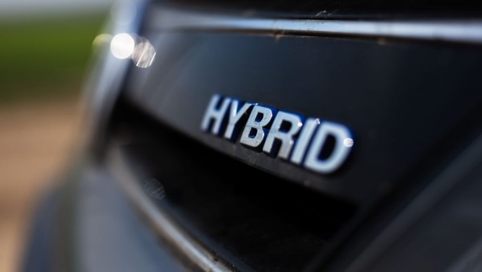 Array,Pabrikan Jepang Nggak Bisa Terus-terusan Ngotot dengan Mobil Hybrid