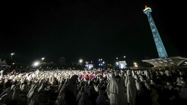8 Spot Terbaik Menikmati Malam Tahun Baru 2026 di Jakarta, 1. Monumen Nasional (Monas), 2. Kota Tua Jakarta, 3. Bundaran HI, 4. Lapangan Banteng, 5. Central Park Mall, 6. Pantjoran Chinatown, 7. Sarinah, 8. Gelora Bung Karno (GBK)