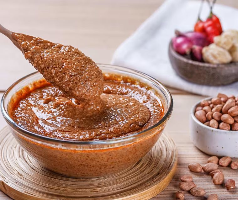 Anti Prengus! 4 Tips Bikin Sate Kambing Nikmat dari Daging Kurban, 1. Mengiris serat daging, 2. Dua kali dibumbui, 3. Padukan dengan lemak, 4. Sajikan dengan bumbu pilihan