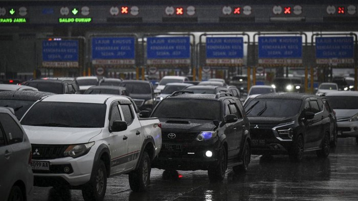 Array,Tips Aman Nyetir Mobil saat Pulang Liburan