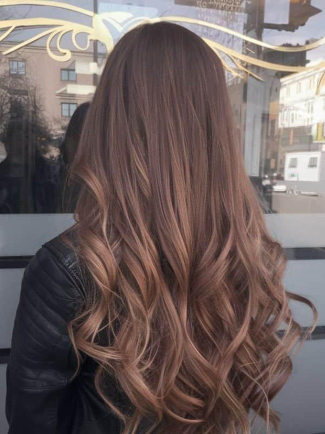 Array,7 Warna Rambut untuk Kulit Sawo Matang yang Tren 2025