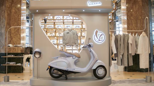 Daftar Harga Motor Vespa Juli 2025, Termurah Segini, 1. Harga Vespa LX 125, 2. Harga Vespa Primavera, 3. Harga Vespa Sprint, 4. Harga Vespa GTS, 5. Harga Vespa GTS Super Tech, 6. Harga Vespa GTV, 7. Harga Vespa Elettrica, 8. Harga Vespa 946 Snake